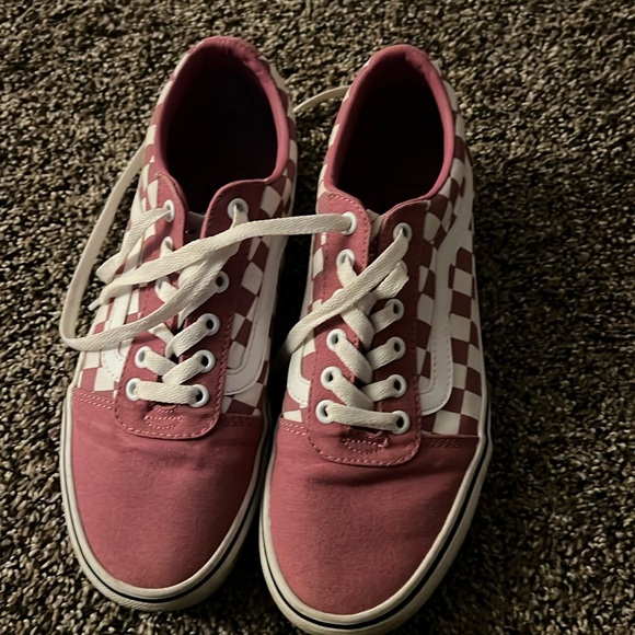 Vans women’s size 9 pink…barely worn! - Picture 1 of 4